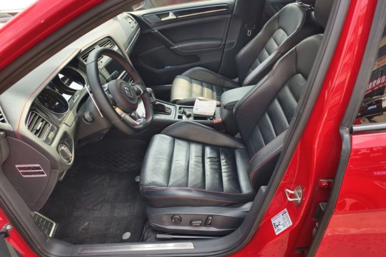 Used Volkswagen Golf GTI 2016 2.0 TSI GTI Left Front Seat