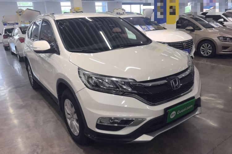 Used Honda CR-V 2016 2.0L Two-Wheel Drive Classic Edition Front Right 45 Deg