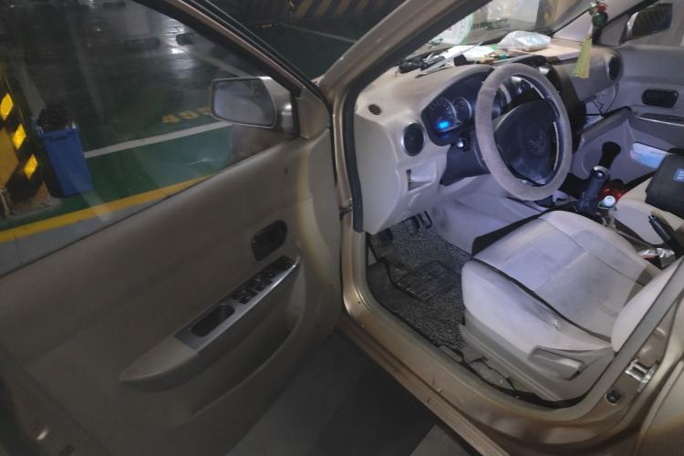 Used Wuling Hongguang 2014 1.2L Standard Model China IV Driver Seat