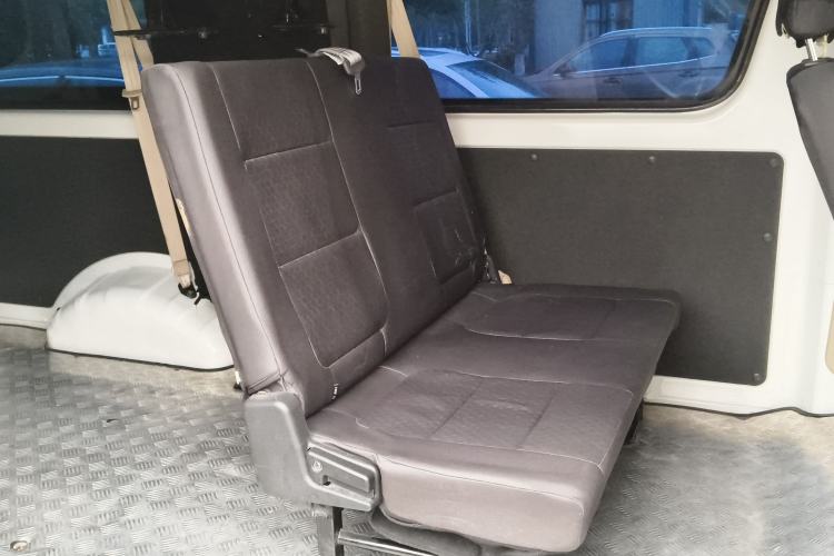 Used CHANGAN KAICHENG Ruixing EM80 2024 Comfort-Style 6-Seater 41.86 kWh Left Rear Seat