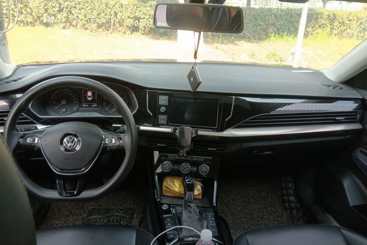 Used Volkswagen Passat New Energy 2019 430 PHEV Hybrid Elite Edition Center Console