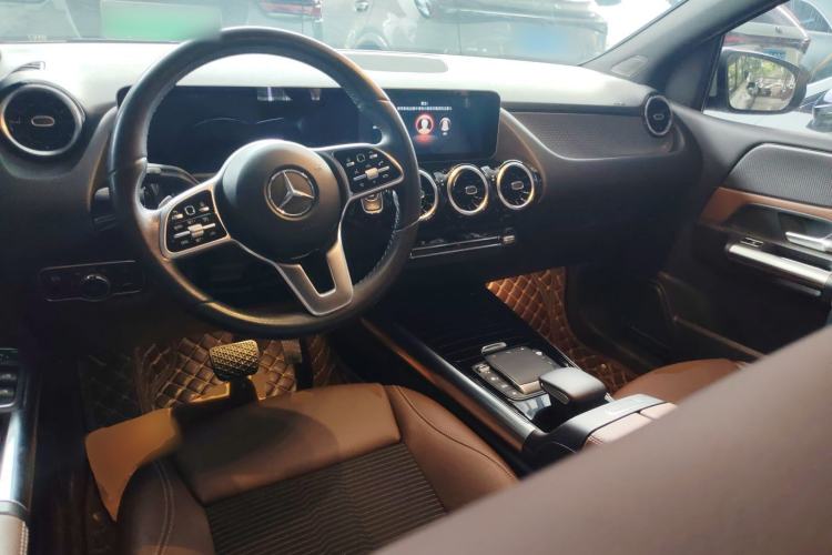 Used Mercedes-Benz B-Class 2020 B 200 Sport Edition Center Console