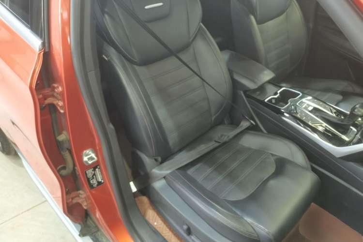 Used SAIC MAXUS D60 2019 1.5T Automatic Luxury Edition 5-seater