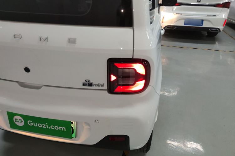 Used Geely Galaxy Panda 2024 Panda Mini 200km Endurance Bear
