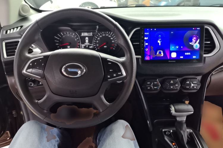 Used GAC Trumpchi GS4 2017 235T Automatic Two-Wheel Drive Elite Edition Center Console