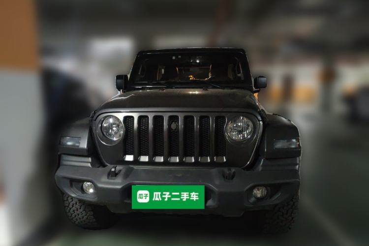 Used Jeep Wrangler 2019 2.0T automatic four-door hardtop parallel imported vehicle