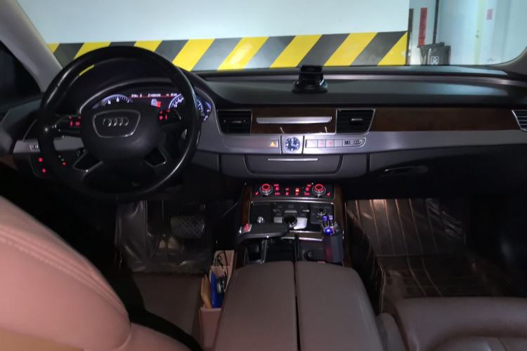 Used Audi A8 2013 A8L 30 FSI Comfort Model
