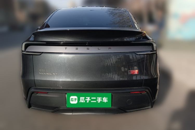 Used Tesla Model Y 2025 Long-Range All-Wheel Drive First Edition