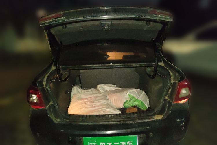 Used Volkswagen Bora 2011 1.6L Manual Fashion Edition Trunk