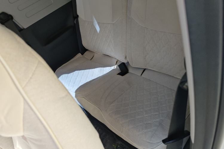 Used Geely Galaxy Panda 2024 Panda Mini 200km Endurance Bear Left Rear Seat