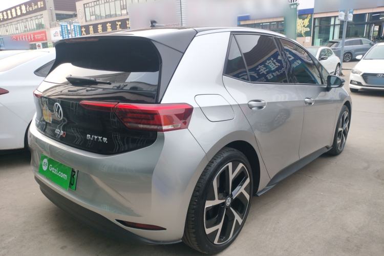 Used Volkswagen ID.3 2024 Intelligent Edition Rear Right 45 Deg