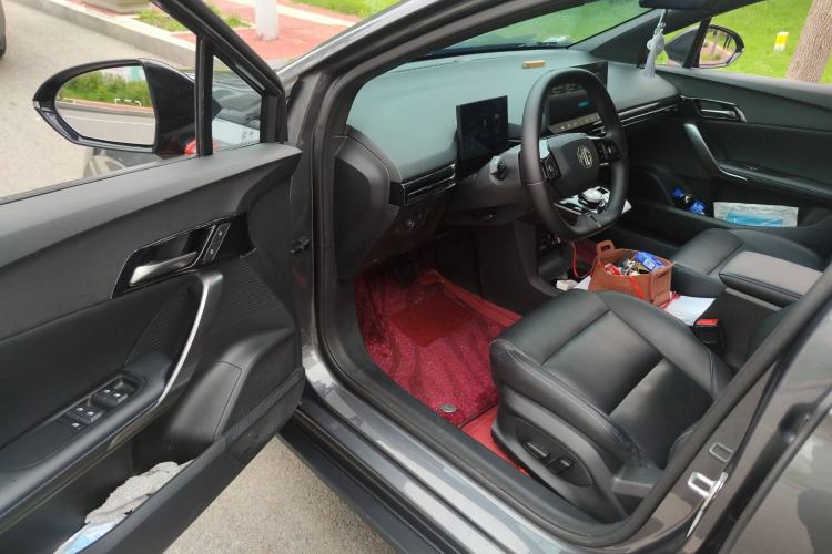 Used MG 4 EV 2023 415 km Range Sea-Faring Champion Edition
