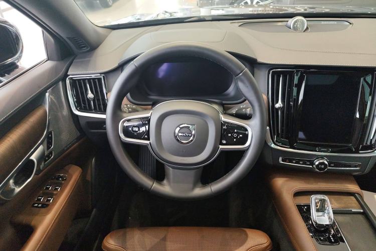 Used Volvo S90 2024 B5 Luxury Smart Edition
