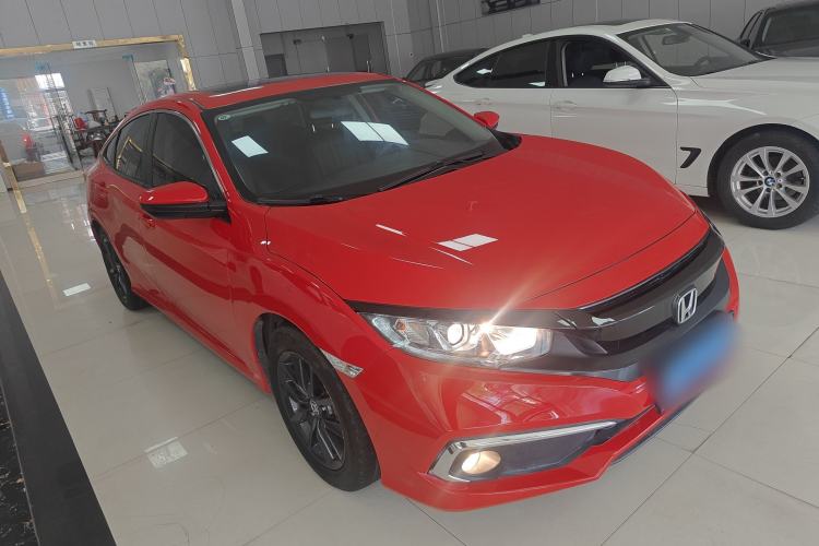Used Honda Civic 2019 220TURBO CVT Dynamic Edition China VI Front Right 45 Deg