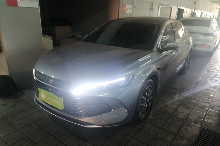 Used BYD Qin L 2025 DM-i Smart Drive 120KM Superior Model

