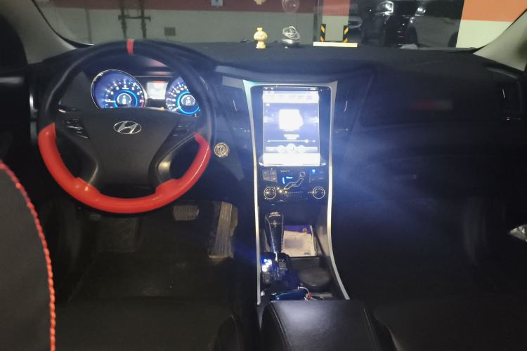 Used Hyundai Sonata 2011 2.0L Automatic Luxury Edition
