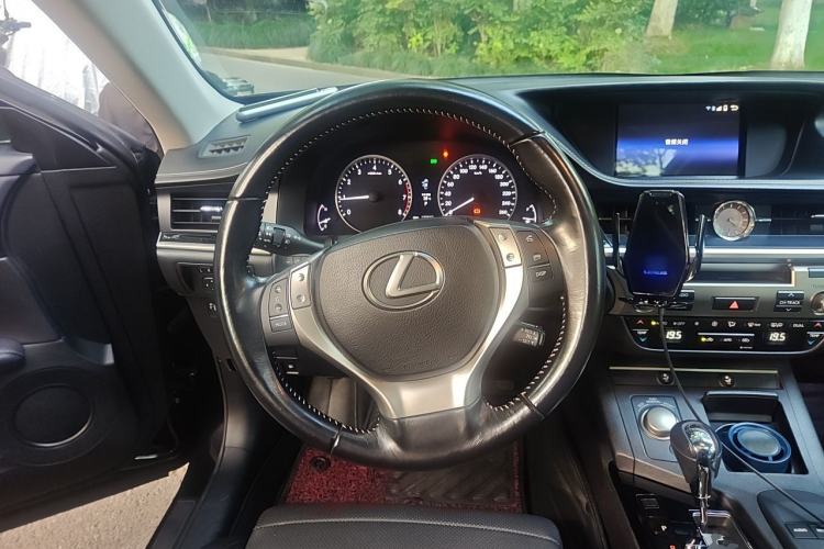 Used Lexus ES 2014 250 Elite Edition

