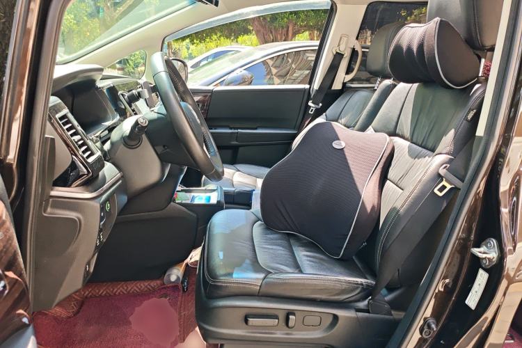 Used Honda Elysion 2016 2.4L Supreme Edition Left Front Seat