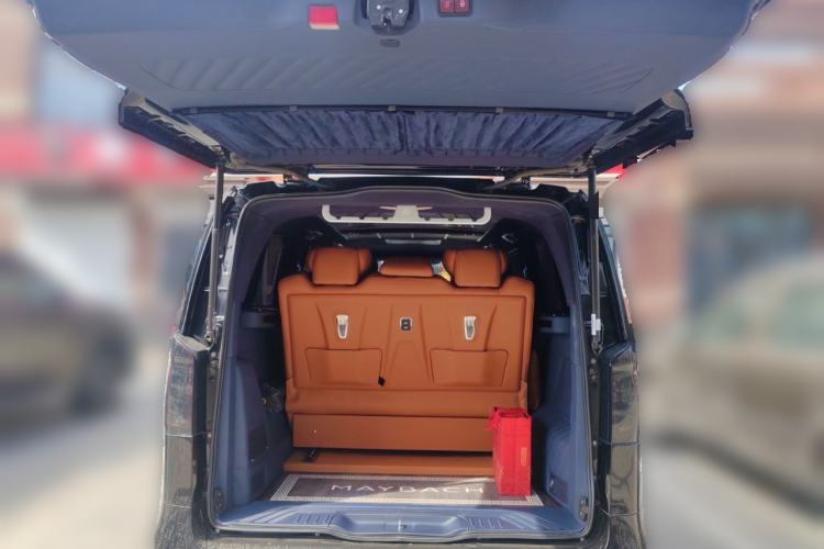 Used Mercedes-Benz Vito 2023 2.0T Elite Version 7 Seats Trunk