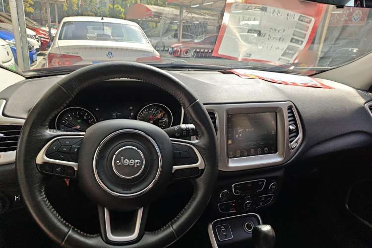 Used Jeep Compass 2017 200T Automatic Family Edition