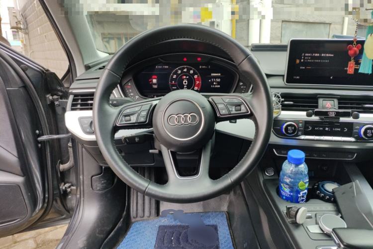 Used Audi A4L 2019 40 TFSI Fashion Edition China VI Emission Standard
