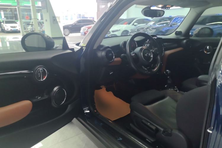 Used MINI 2016 1.5T COOPER SEVEN