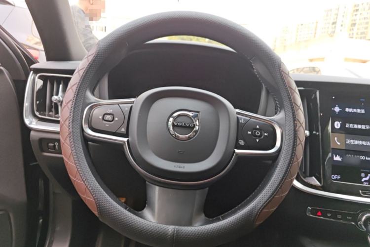Used Volvo S60 2020 T4 Zhiyi Luxury Edition Steering Wheel