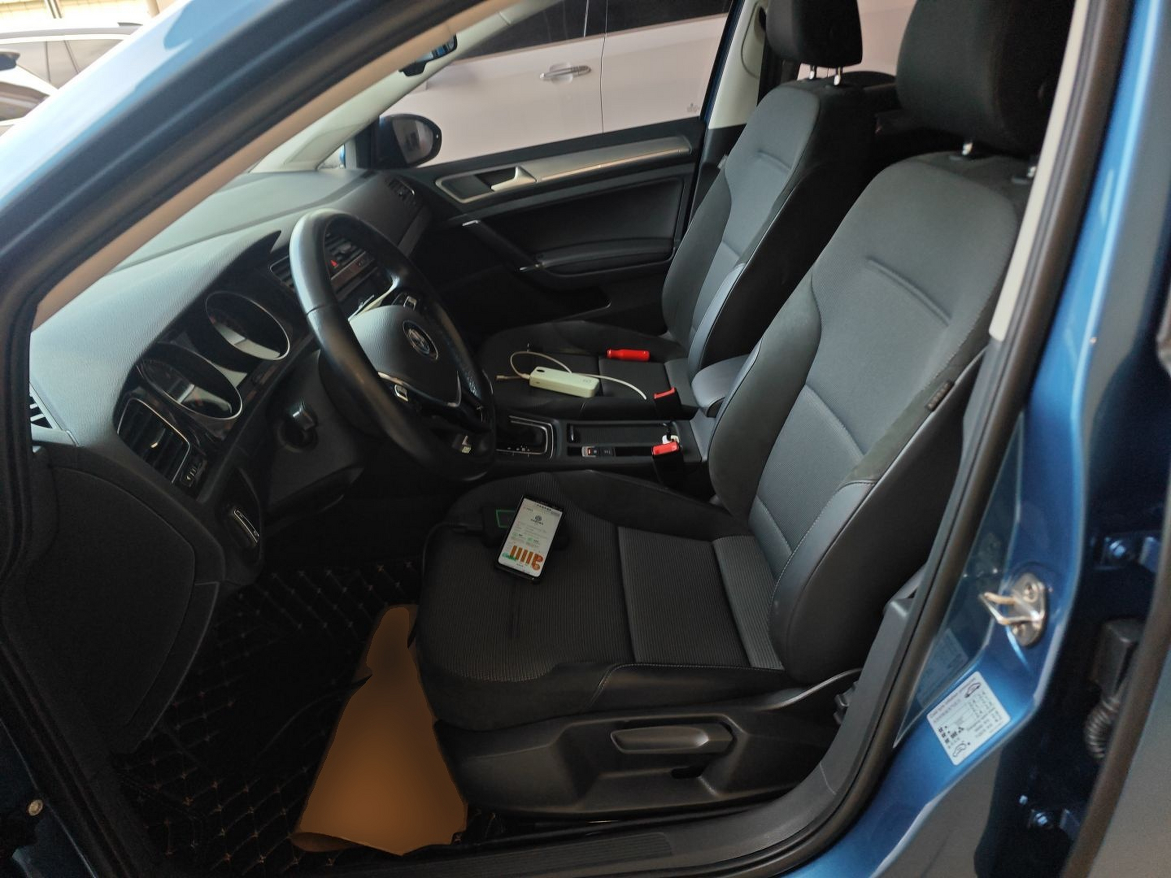 Interior delantero