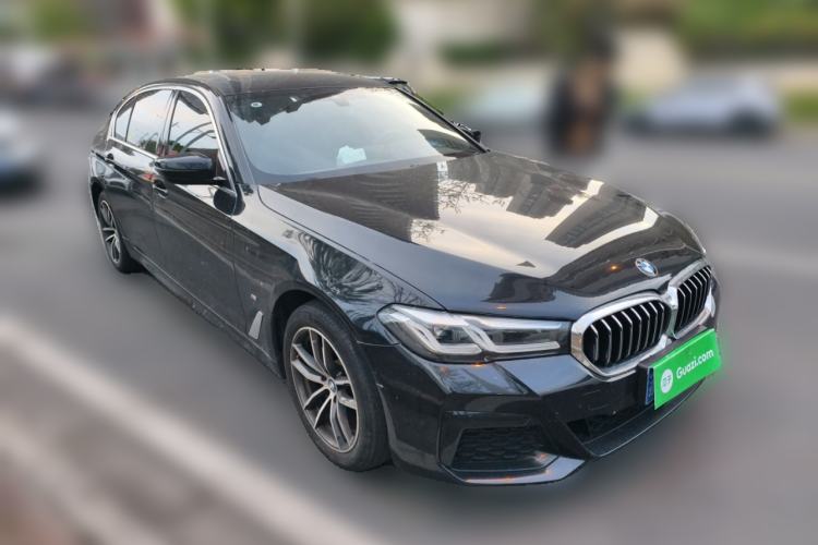Used BMW 5 Series 2022 Restyled 525Li M Sport Package Front Right 45 Deg