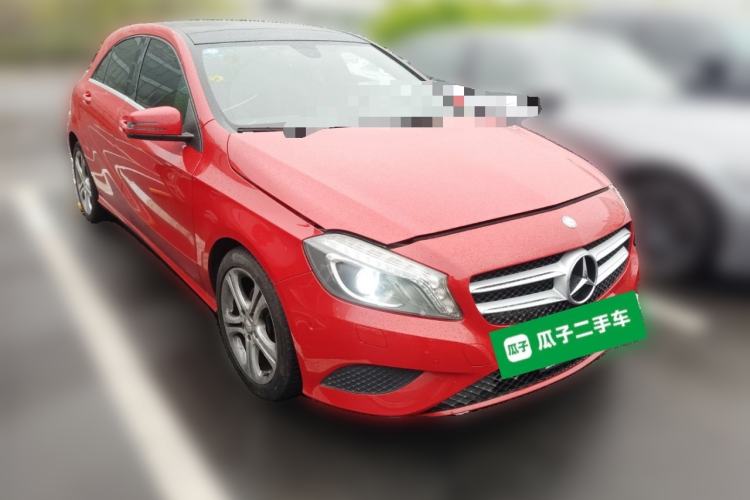 Used Mercedes-Benz A-Class 2013 A 200 Urban Edition Front Right 45 Deg
