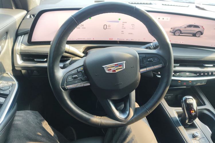 Used Cadillac XT4 2024 28T Two-Wheel-Drive Luxury Version