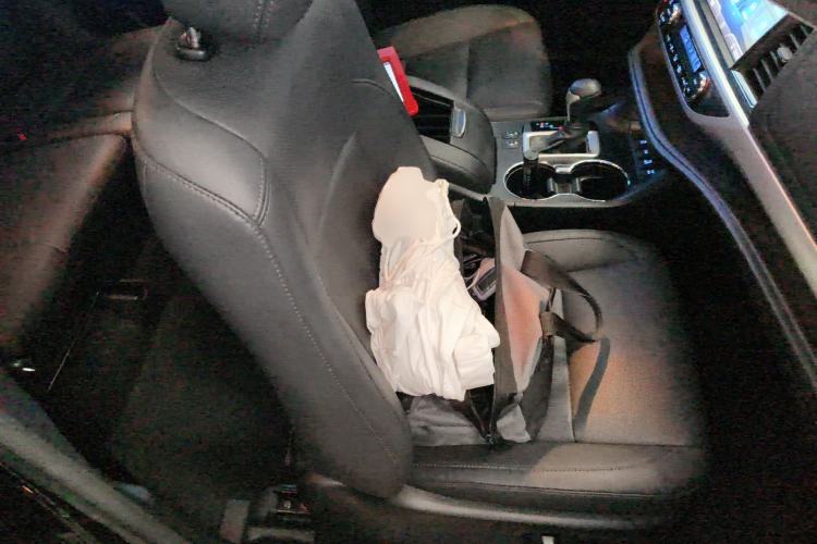 Used Toyota Highlander 2018 2.0T Four-Wheel Drive Luxury Version 7 Seats China VI Standard Right Front Seat