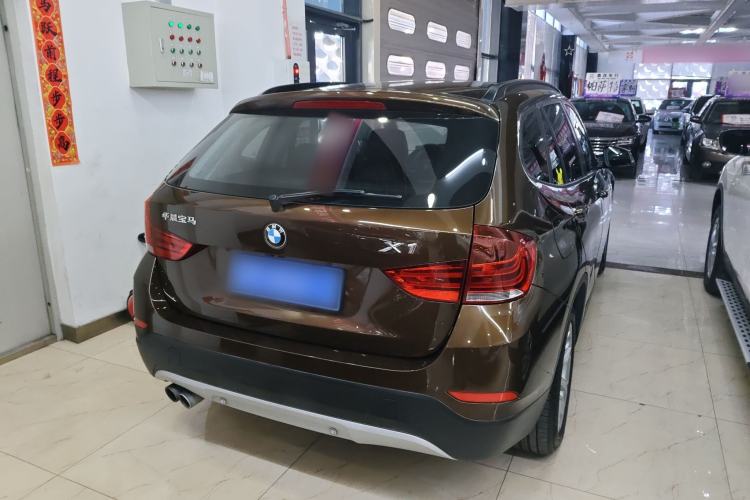 Used BMW X1 2015 sDrive18i Fashion Upgrade Edition Rear Right 45 Deg