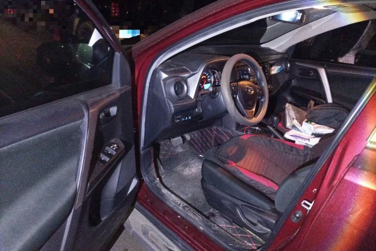 Used Toyota RAV4 2019 2.0L CVT Two-Wheel Drive Luxury Version China VI Standard
