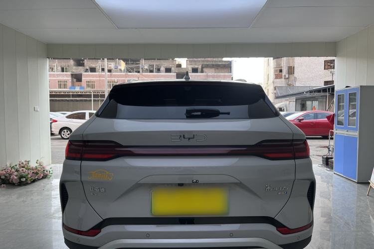 Used BYD Song PLUS New Energy 2025 EV Intelligent Driving Version 520km Premium Model Exterior 4