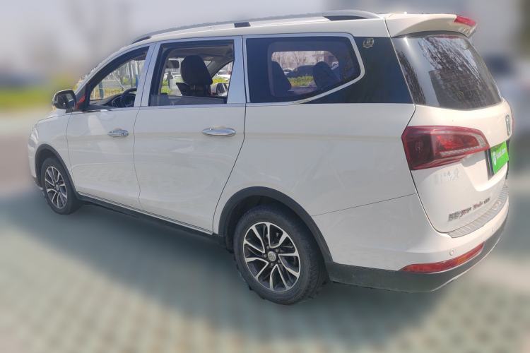Used Baojun 730 2019 1.5T Manual Fashion Model 7-seater China VI
