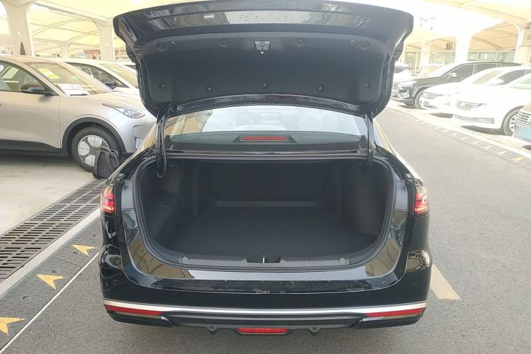 Used Geely Galaxy Stellar 6 2026 Model 125km Free-Style Edition
