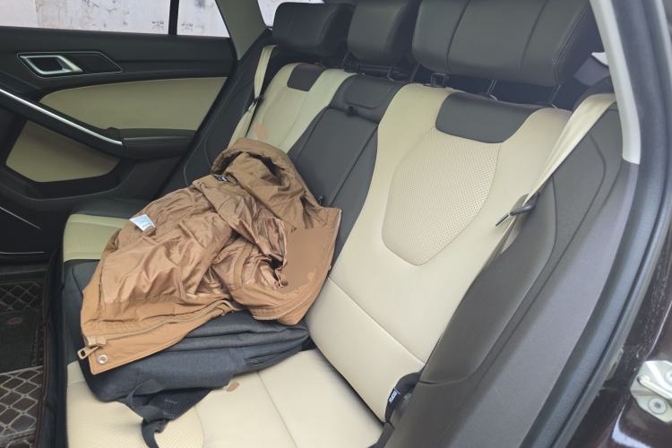 Used JMC Yusheng S330 2016 1.5L GTDi Automatic Two-Wheel Drive Flagship Edition