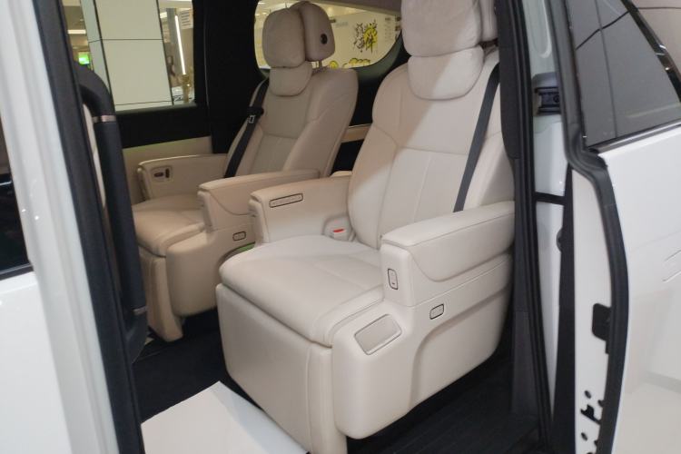 Used Li Auto MEGA 2025 Home Family Special Edition Left Rear Seat