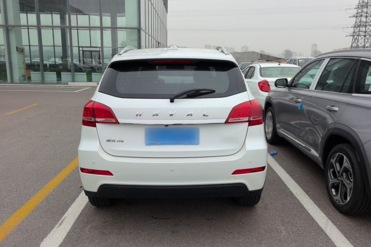 Used Haval H2 2018 1.5T Dual-Clutch Two-Wheel Drive Fashion Model China VI Standard

