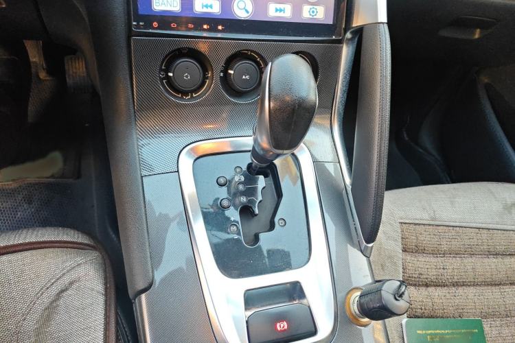 Used Peugeot 3008 2016 1.6THP Automatic Classic Edition