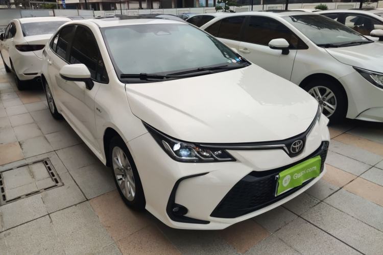 Used Toyota Corolla 2024 1.8L Smart Electric Hybrid Dual-Engine Elite Edition Front Right 45 Deg