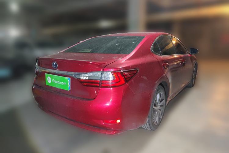 Used Lexus ES 2015 300h Comfort Edition