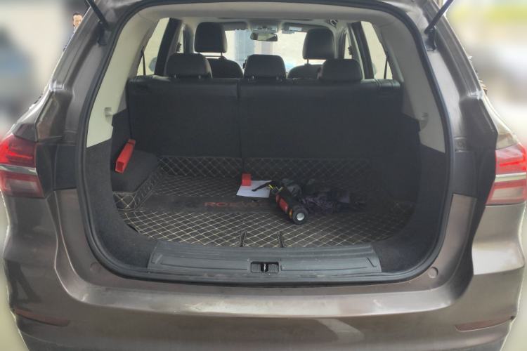 Used Roewe RX5 2019 20T Two-Wheel Drive Automatic 4G Connected Platinum Edition
