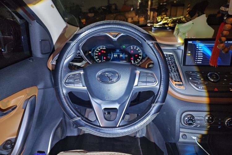 Used Soueast DX7 2016 1.5T Manual Triumph Edition
