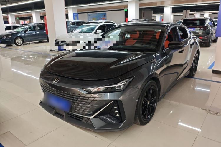 Used CHANGAN UNI-V 2022 1.5T Prestige Version