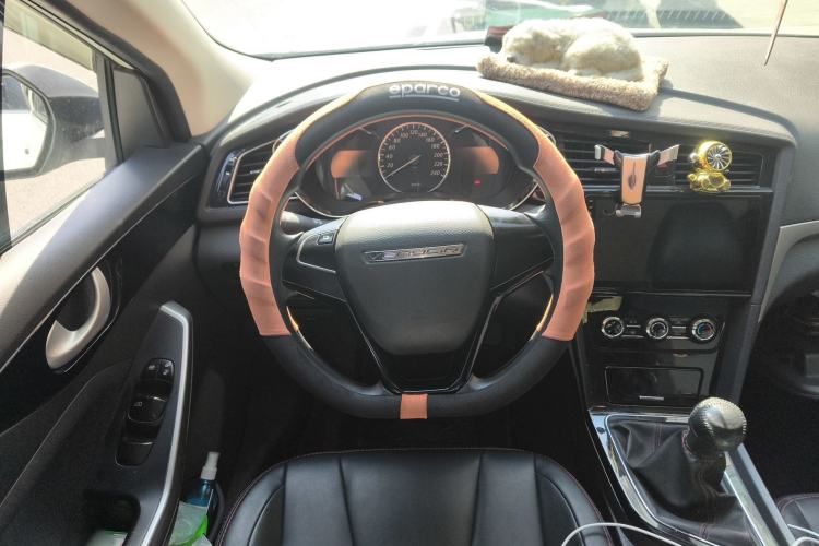 Used Venucia D60 2021 1.6L Entry Manual Comfort Edition