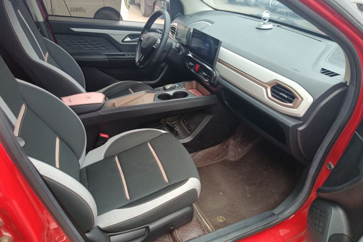 Used SOL E10X 2021 302 km Range Luxury Version 30.2 kWh Right Front Seat