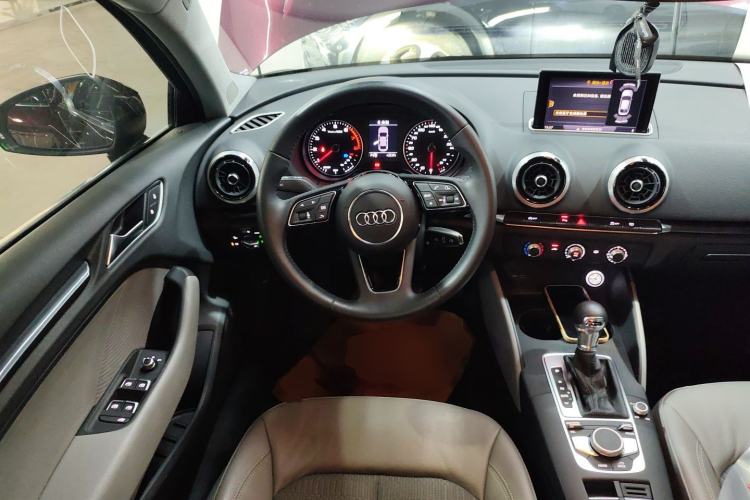 Used Audi A3 2019 Limousine 35 TFSI Fashion Edition China VI Emission Standard
