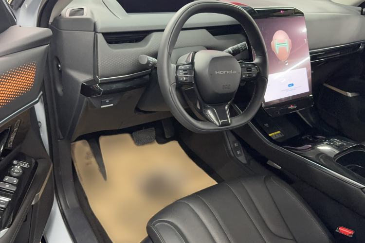 Used Honda P7 2025 Rear-Drive Long-Range Pro
